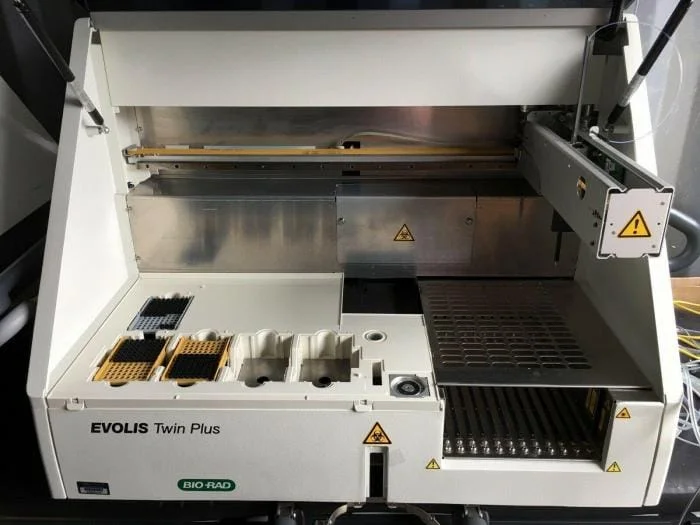 نمای داخلی دستگاه Biorad Twinplus
